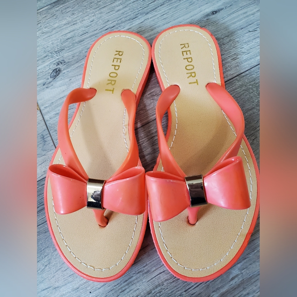 Report Coral Women's Sandals with Bow Accent